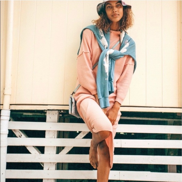 Elegant Pink Off-Shoulder Sweater Dress - Picture 6 of 13